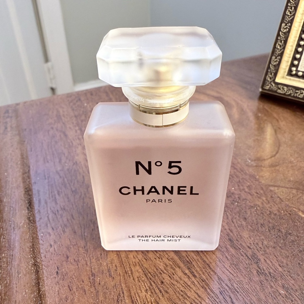 Chanel No 5 hair perfume